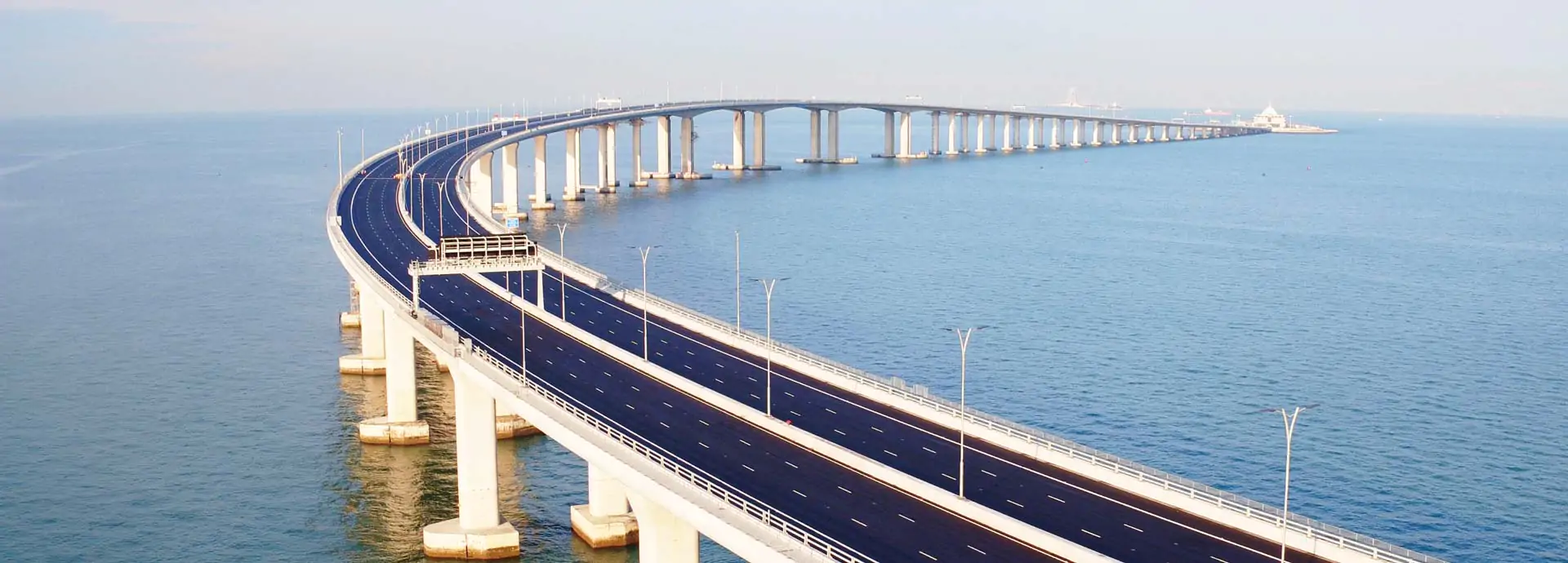 路桥建设